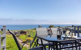 Ammonite Cottage - Coastal Retreat With Sea Views